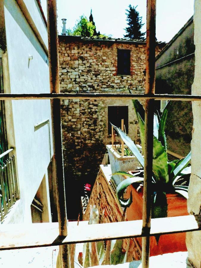 Centralissimo nel cuore del borgo Suvereto Esterno foto