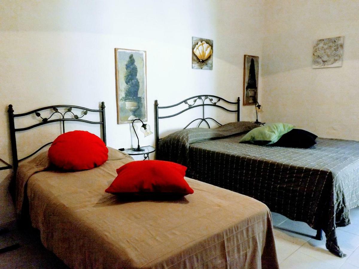 Centralissimo nel cuore del borgo Suvereto Esterno foto