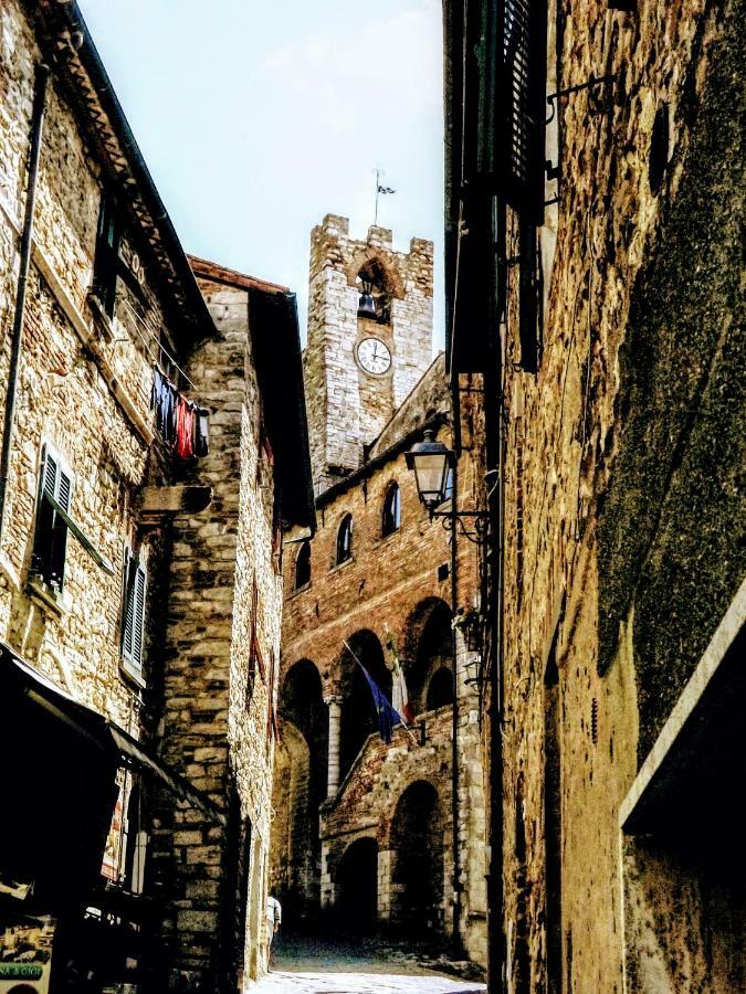 Centralissimo nel cuore del borgo Suvereto Esterno foto
