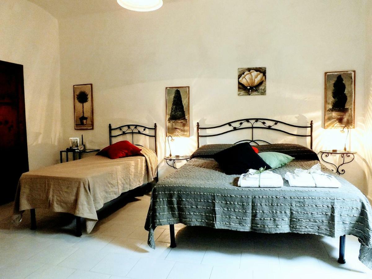 Centralissimo nel cuore del borgo Suvereto Esterno foto